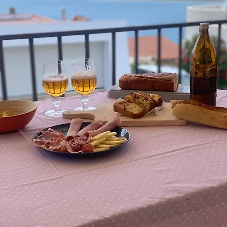 La Baie De Rose Ρόζες